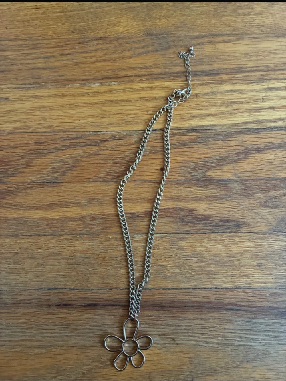 H&M Gold-Tone Flower Pendant Necklace
